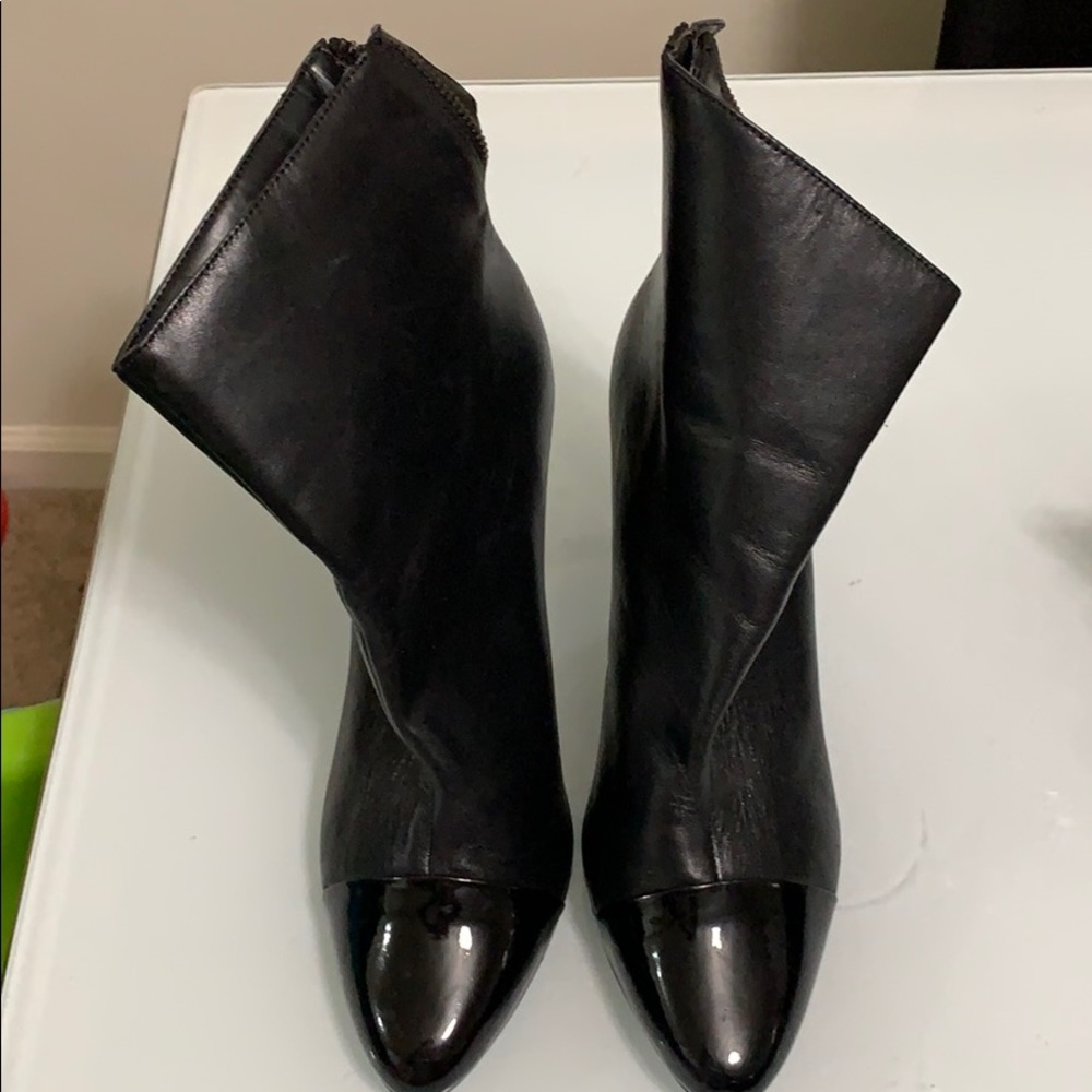 Nice black ankle boot